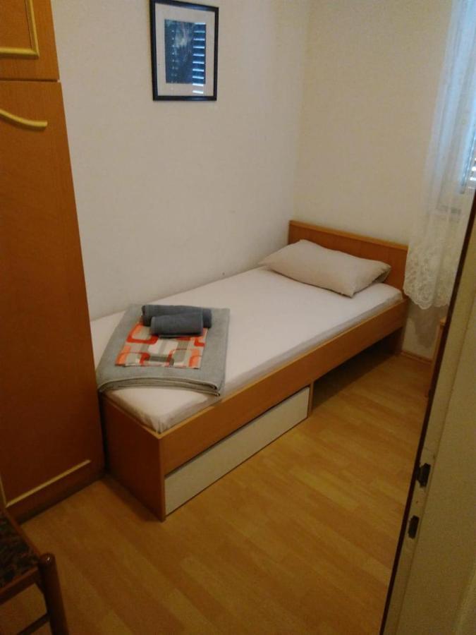 Apartments Ukic Rogoznica  Extérieur photo